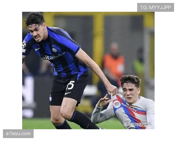 巴斯托尼关键解围助球队保住胜利,状态稳健引发球迷热议 巴斯托尼关键解围助球队保住胜利,状态稳健引发球迷热议